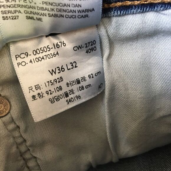 Levi's Classic Bootcut Jeans in Blue - Picture 7 of 8